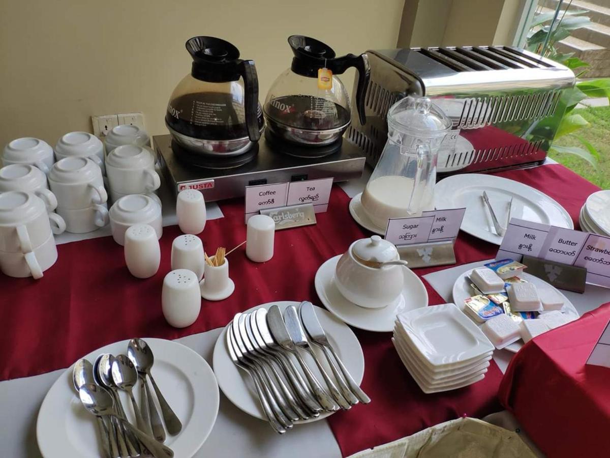 Mandalar May One Hotel Mandalay Extérieur photo