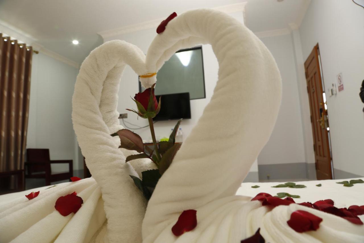 Mandalar May One Hotel Mandalay Extérieur photo